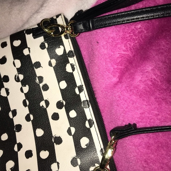 BETSEY JOHNSON MINI CROSS BODY MINI BAG WRISTLET - Picture 3 of 8